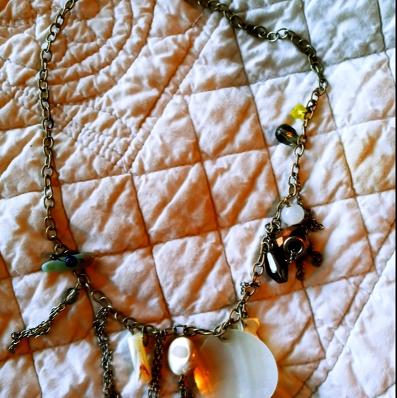 Handmade jade and stone necklace - Picture 2 of 5